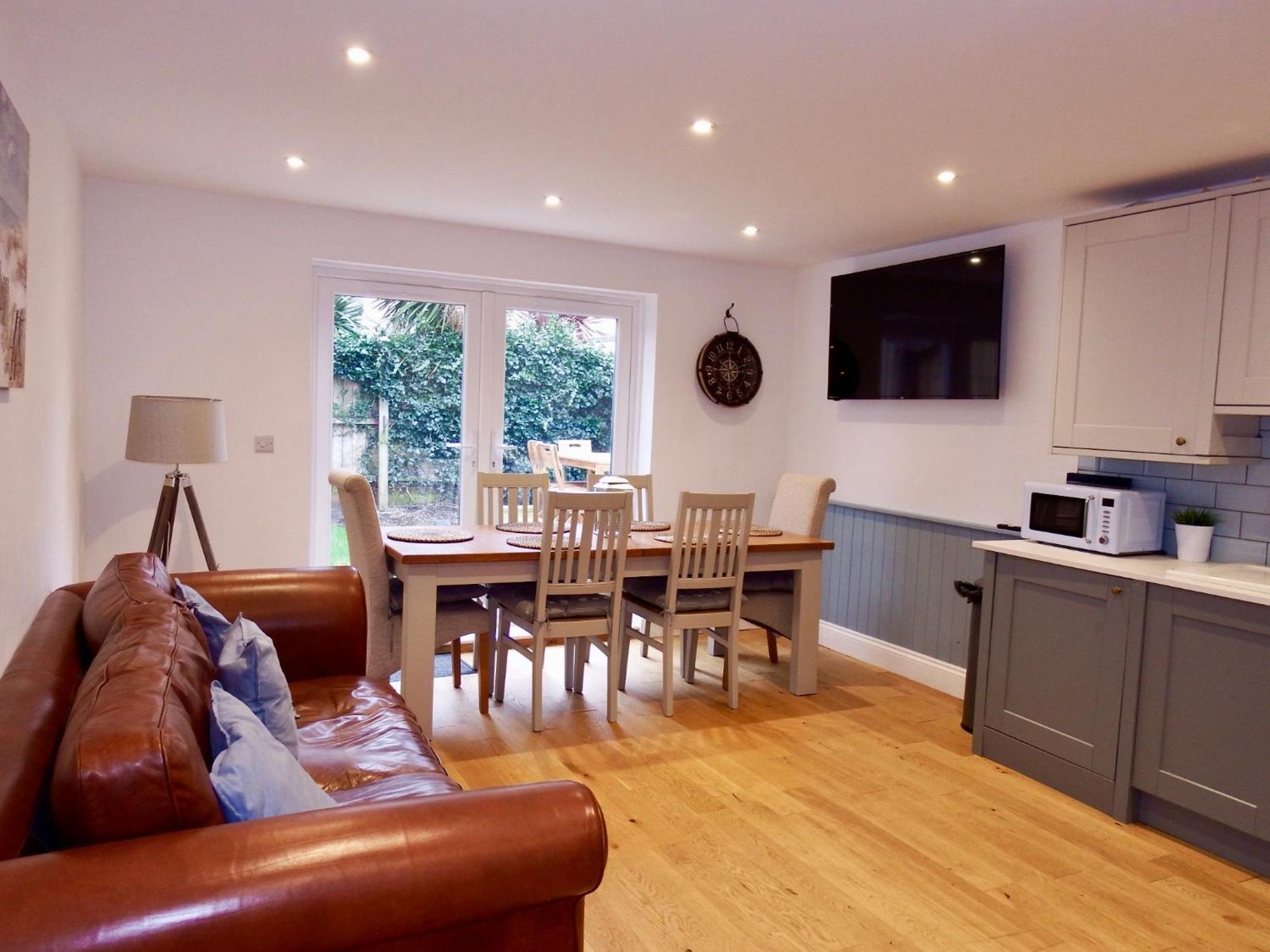Newly Renovated 3 Bedroom Victorian Detached House Bournemouth Buitenkant foto